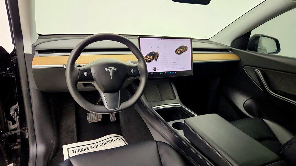 Used 2022 Tesla Model Y Long Range AWD/4WD image 12