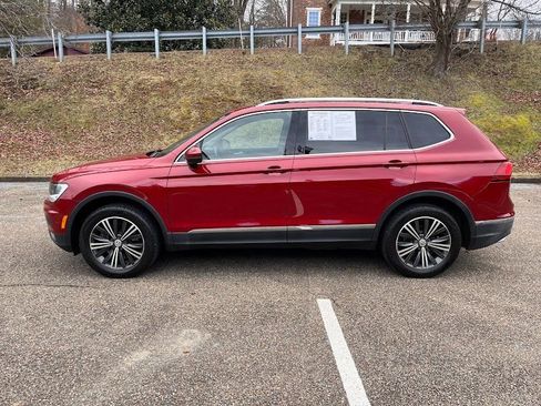 Used 2019 Volkswagen Tiguan SEL image 25