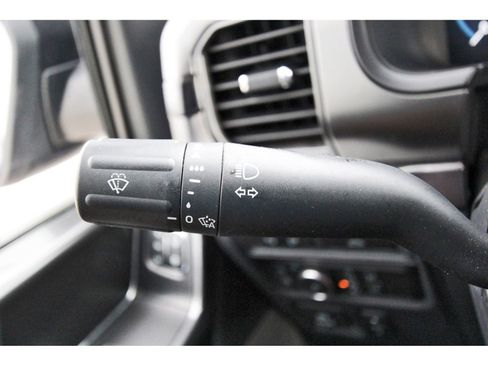 Used 2022 Ford F150 Lariat w/ Equipment Group 502A High image 17