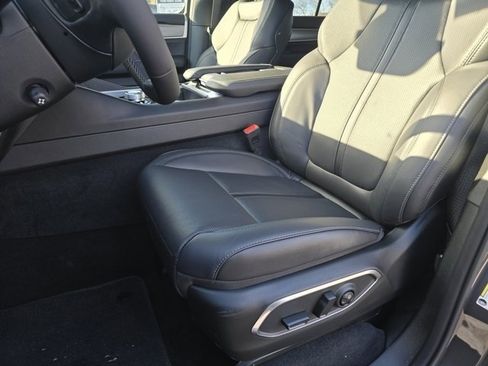 New 2026 Jeep Grand Wagoneer Limited image 5