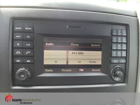 Used 2014 Freightliner Sprinter 2500 image 11