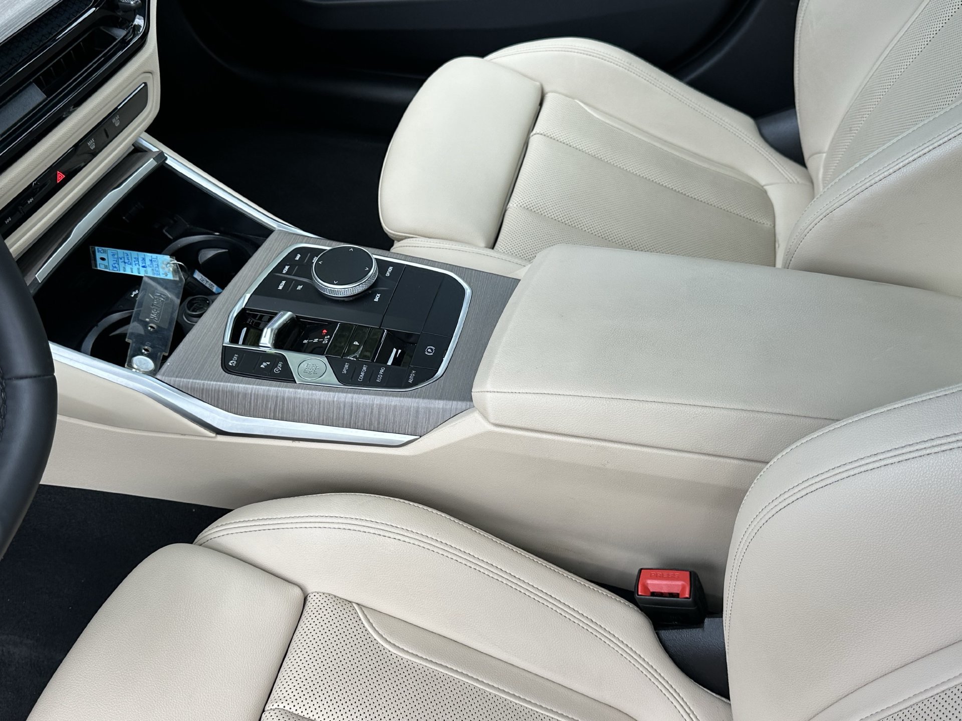 Certified 2025 BMW 330i Sedan RWD image 22