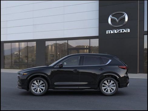 New 2025 MAZDA CX-5 Signature image 3