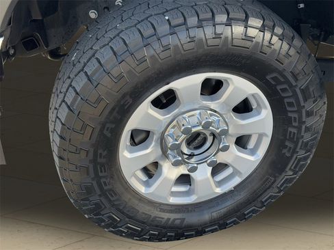 Used 2024 Ford F250 XLT w/ 360-Degree Camera Package image 21