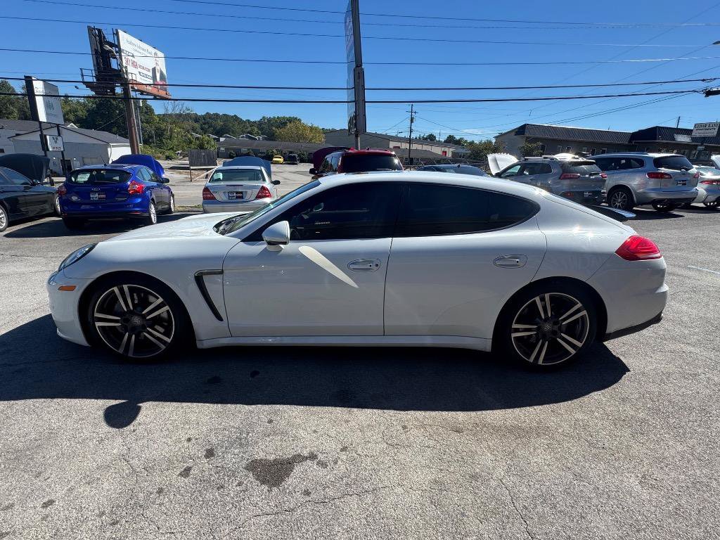 Used 2014 Porsche Panamera 4 AWD/4WD image 5
