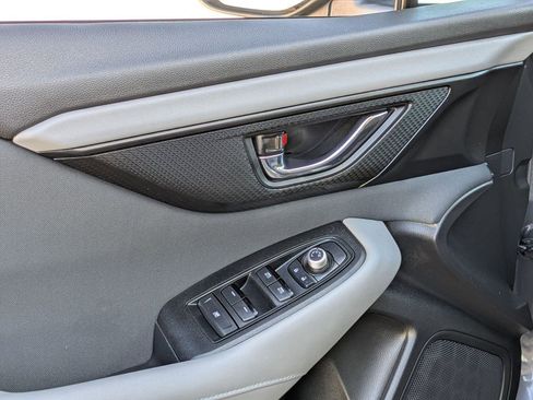 Used 2025 Subaru Outback Premium image 13