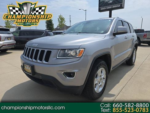 Used 2016 Jeep Grand Cherokee Laredo w/ Quick Order Package 23E AWD/4WD image 1