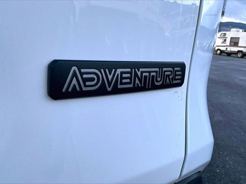 Used 2024 Toyota RAV4 Adventure image 8