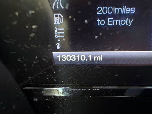 Used 2013 Lincoln MKS AWD image 46