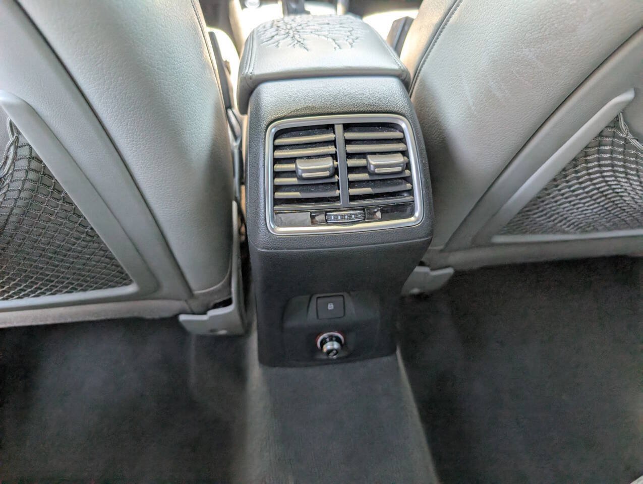 Used 2016 Audi Q3 2.0T Prestige w/ Prestige Package AWD/4WD image 38