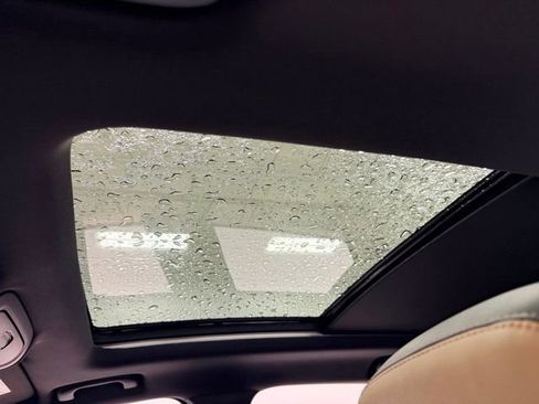 Certified 2023 Chevrolet Equinox Premier AWD/4WD image 20