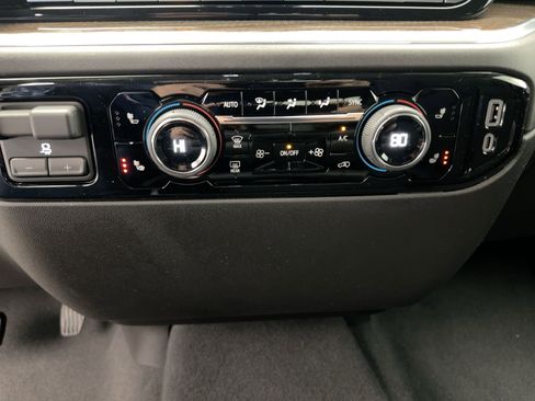 New 2026 Chevrolet Silverado 1500 LT w/ Leather Package image 18