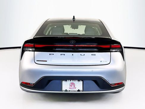 New 2026 Toyota Prius LE image 7