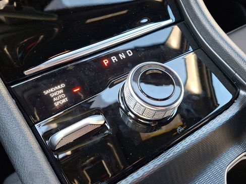 Used 2025 Jeep Grand Cherokee L Limited w/ Black Appearance Package image 14