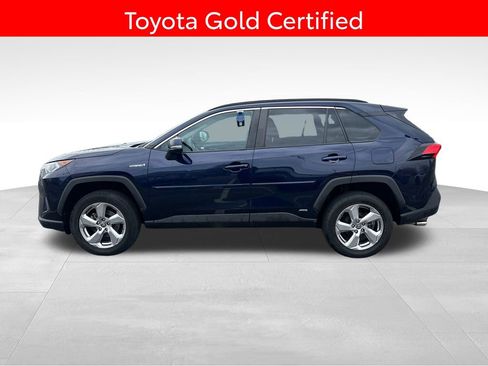 Certified 2021 Toyota RAV4 XLE Premium image 2