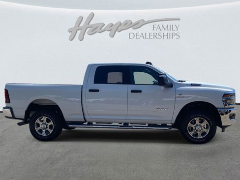 Used 2025 RAM 2500 Big Horn image 17