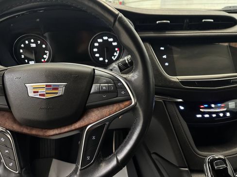 Used 2022 Cadillac XT5 Sportv w/ Technology Package AWD/4WD image 15