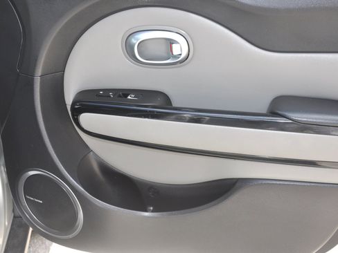 Used 2017 Kia Soul + w/ Primo Package image 20