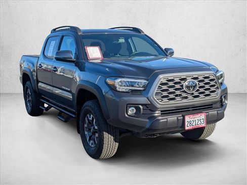 Certified 2023 Toyota Tacoma TRD Off-Road image 3