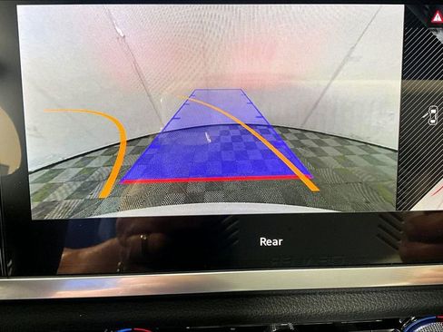 Used 2024 Audi Q3 2.0T Premium Plus w/ Premium Plus Package image 21