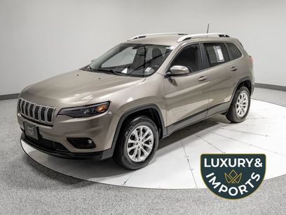 Used 2019 Jeep Cherokee Latitude w/ Popular Appearance Group