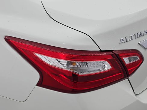 Used 2017 Nissan Altima 2.5 S w/ Power Driver Seat Package image 30