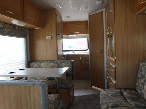 Used 2000 Ford E-350 and Econoline 350 Super Duty RWD image 8