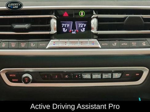 Used 2021 BMW X7 M50i image 24