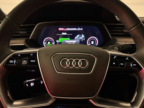Certified 2021 Audi e-tron Premium Plus w/ Premium Plus Package AWD/4WD image 11