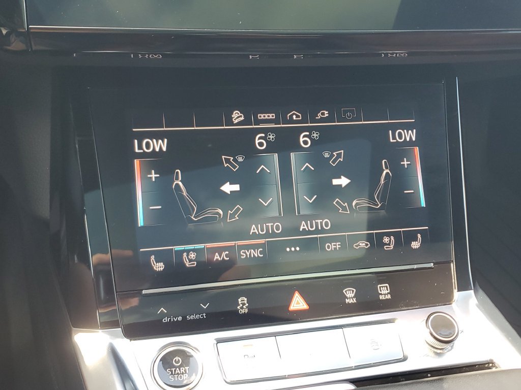 Certified 2024 Audi Q8 e-tron Premium Plus w/ Premium Plus Package AWD/4WD image 28