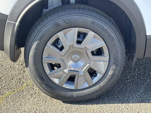 New 2026 Nissan Kicks S image 7