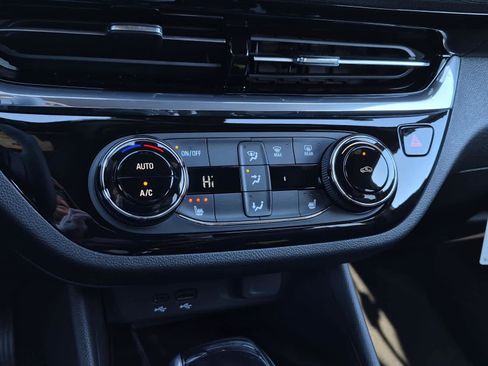 Certified 2026 Buick Envista Sport Touring w/ Convenience I Package image 27