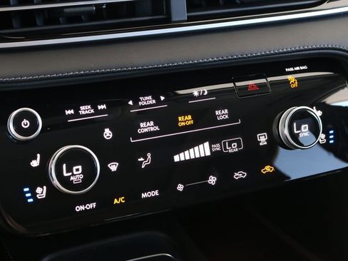 Certified 2025 INFINITI QX60 Luxe w/ Vision Package image 53