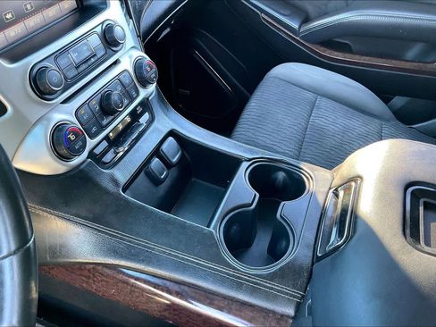 Used 2015 GMC Yukon XL SLE w/ Convenience Package image 16