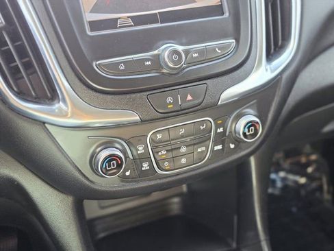 Used 2024 Chevrolet Equinox LT image 23