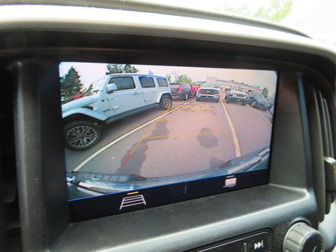 Used 2022 GMC Canyon Elevation w/ Elevation Premium Package image 23