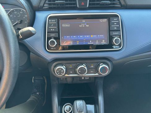 Used 2025 Nissan Versa SV image 17