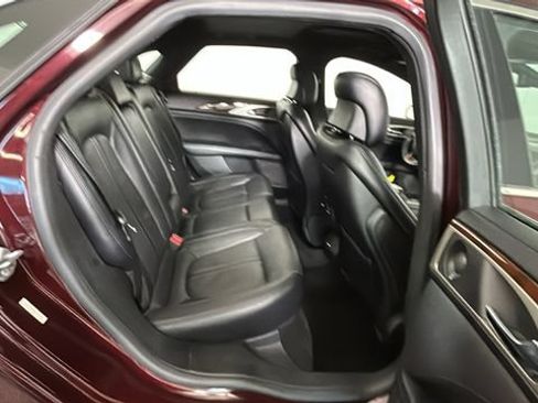 Used 2018 Lincoln MKZ Reserve w/ Climate Package FWD image 28