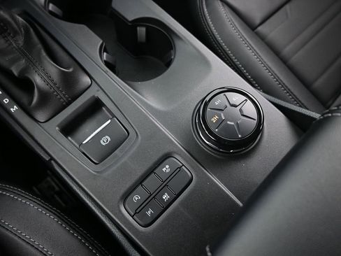 New 2025 Ford Ranger Lariat w/ Chrome Accent Package image 24