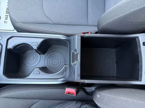 Used 2025 Kia K4 LXS image 24