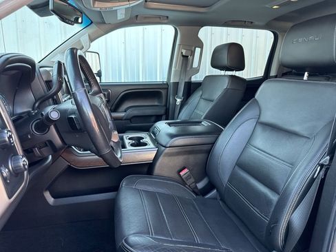 Used 2017 GMC Sierra 2500 Denali w/ Duramax Plus Package image 12