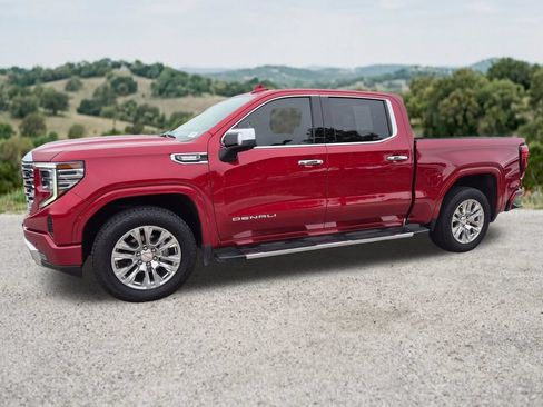 Used 2024 GMC Sierra 1500 Denali AWD/4WD image 4