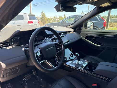 Used 2023 Land Rover Range Rover Evoque R-Dynamic SE image 17
