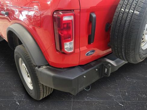 Used 2023 Ford Bronco 4-Door AWD/4WD image 29
