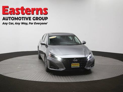Used 2023 Nissan Altima 2.5 SV w/ SV Premium Package FWD image 51