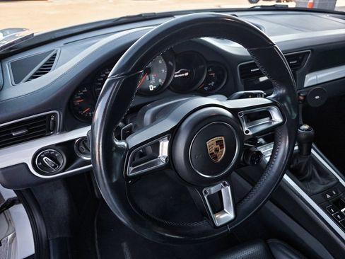 Used 2017 Porsche 911 Carrera 4S AWD/4WD image 17