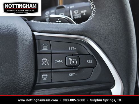 New 2025 Jeep Grand Cherokee Altitude image 15