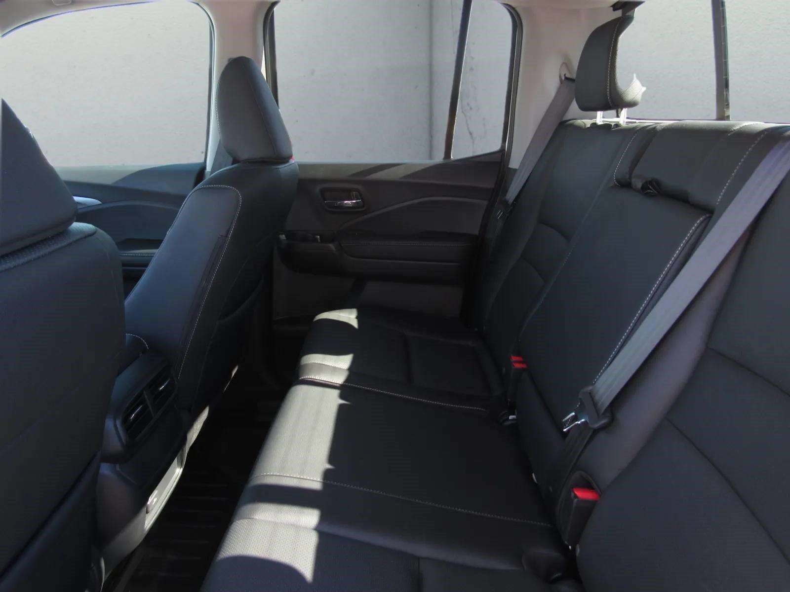 Certified 2025 Honda Ridgeline RTL image 13