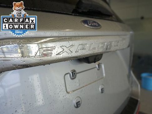 Used 2023 Ford Explorer XLT w/ Equipment Group 202A AWD/4WD image 13
