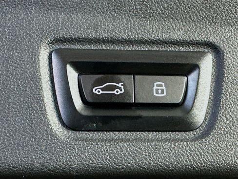 Used 2023 BMW i4 eDrive35 RWD image 32